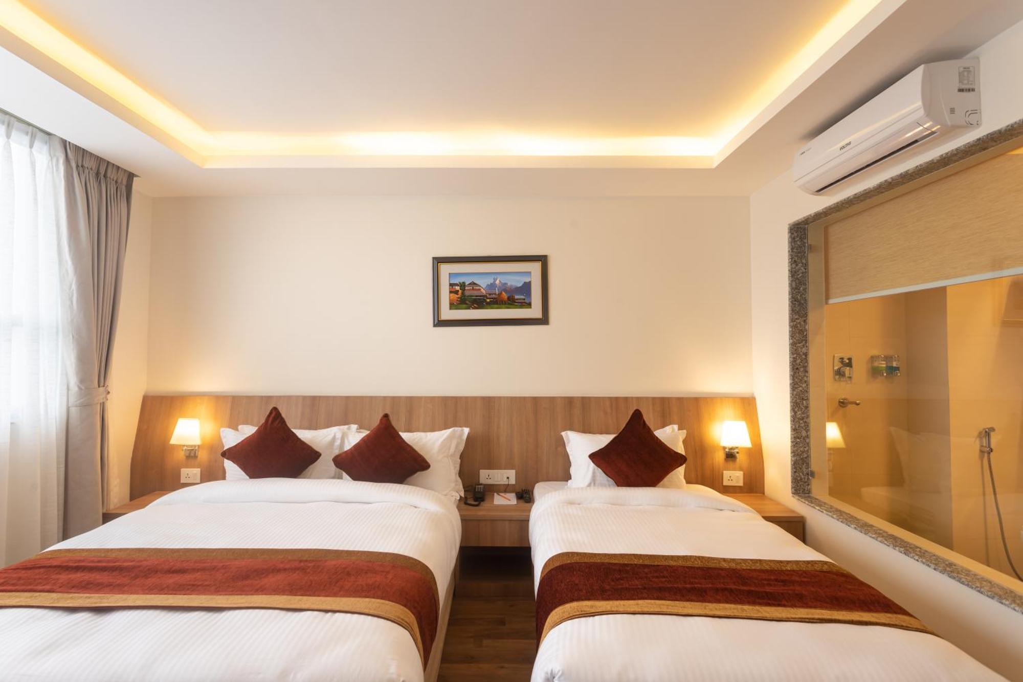 Hotel Crystal Pashupati Katmandú Exterior foto